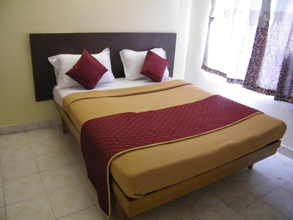 The White House Residency Hotel Chennai Eksteriør billede