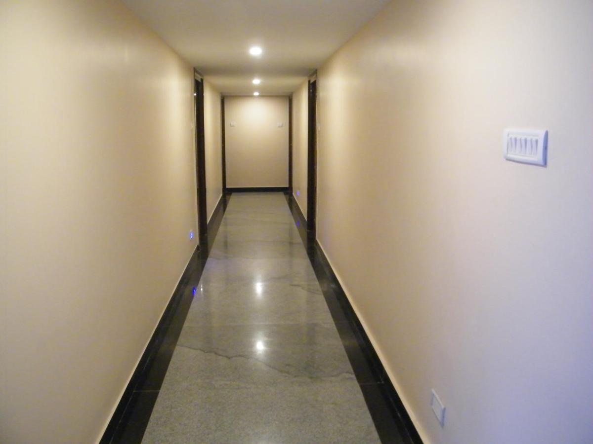 The White House Residency Hotel Chennai Eksteriør billede