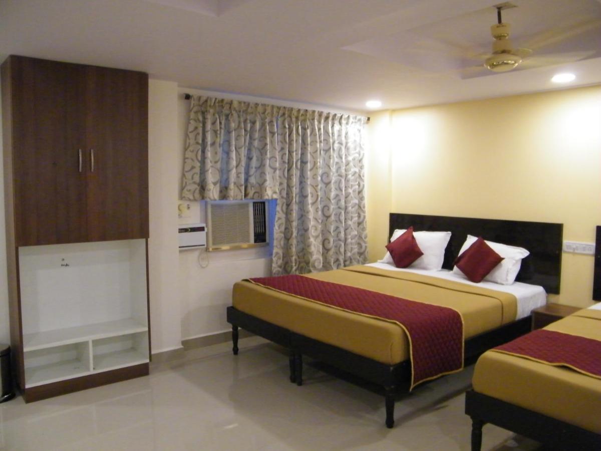 The White House Residency Hotel Chennai Eksteriør billede